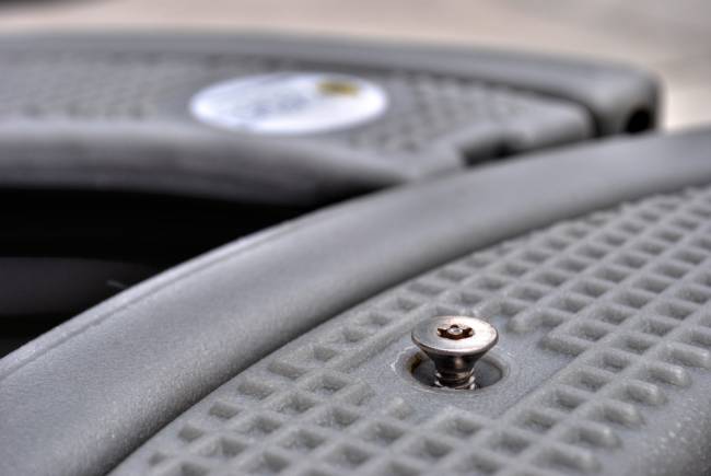 Installing The Breakaway Collar™ Step 01